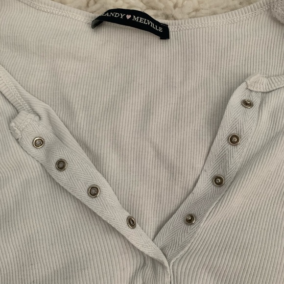 White quarter bottom up t shirt - Picture 4 of 4